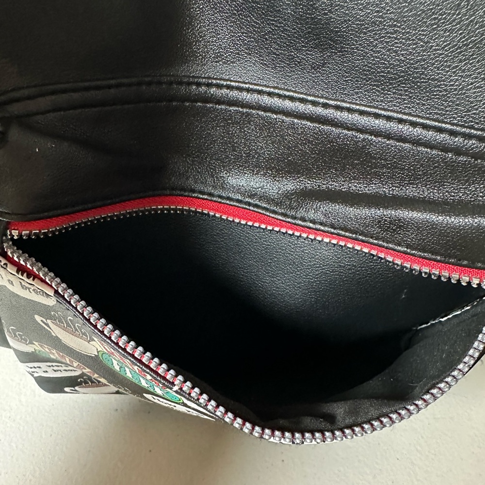 Friends Central Perk Mini Backpack by Primark there is some wear on the corners - Picture 3 of 14